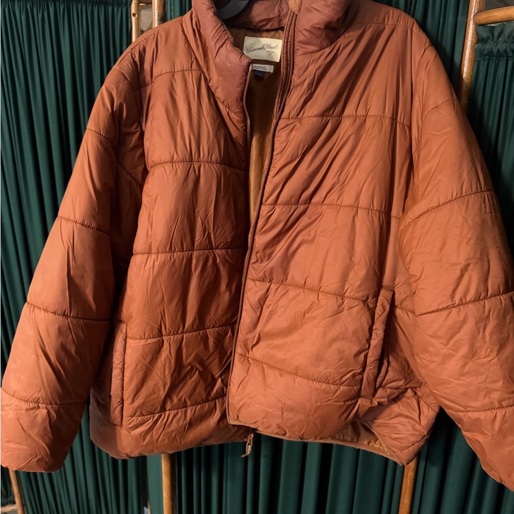 Universal Thread Women's Rust Orange Puffer Jacket - image 4